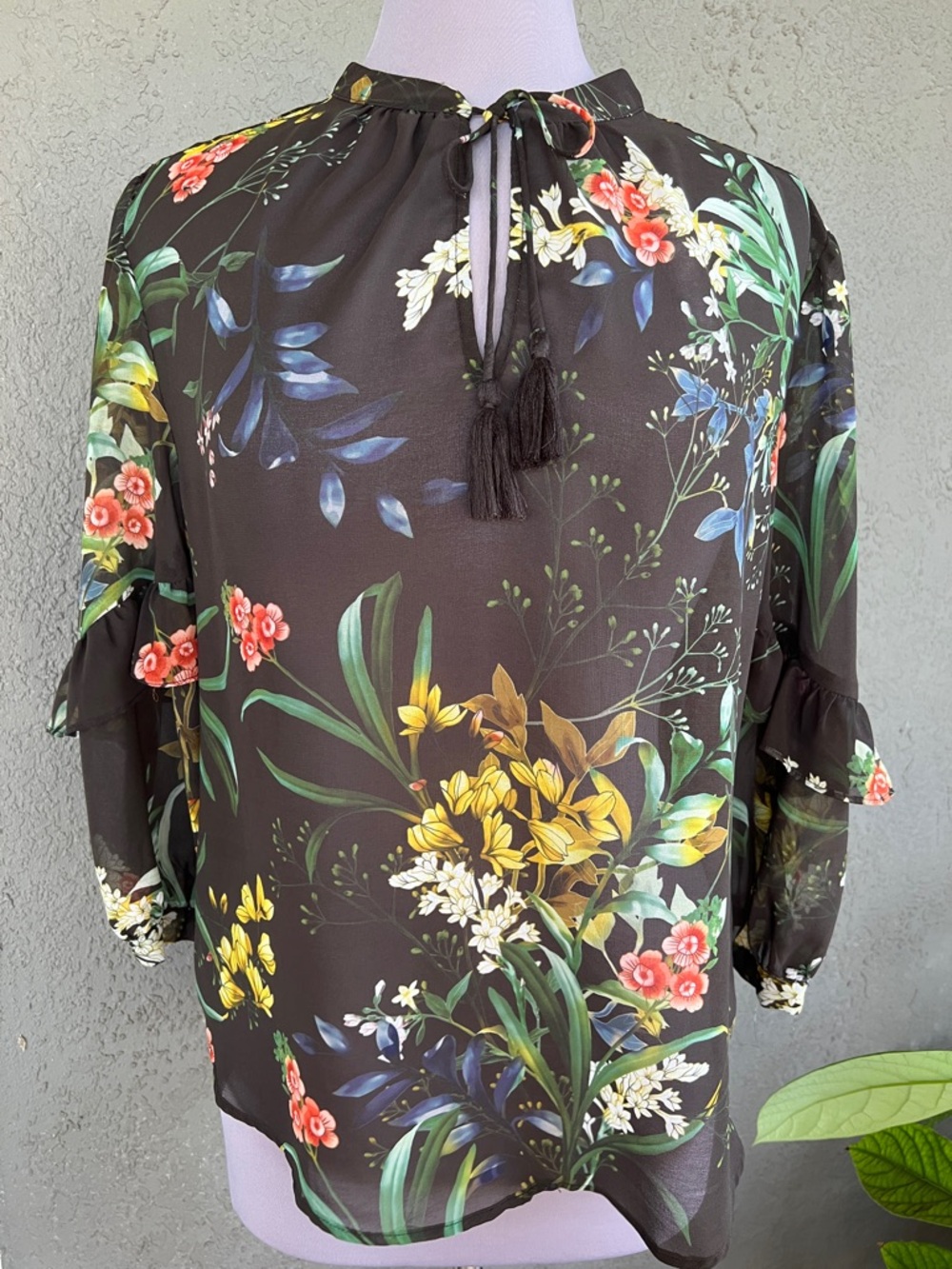 Chico's Black Floral Tie-Front Chiffon Blouse -Chico Size 1 - M/6-8